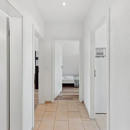 Halle Saale Near S-bahn Apartament