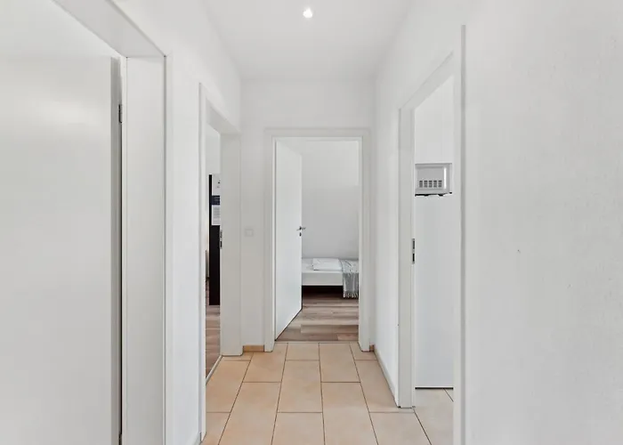 Halle Saale Near S-bahn Lägenhet