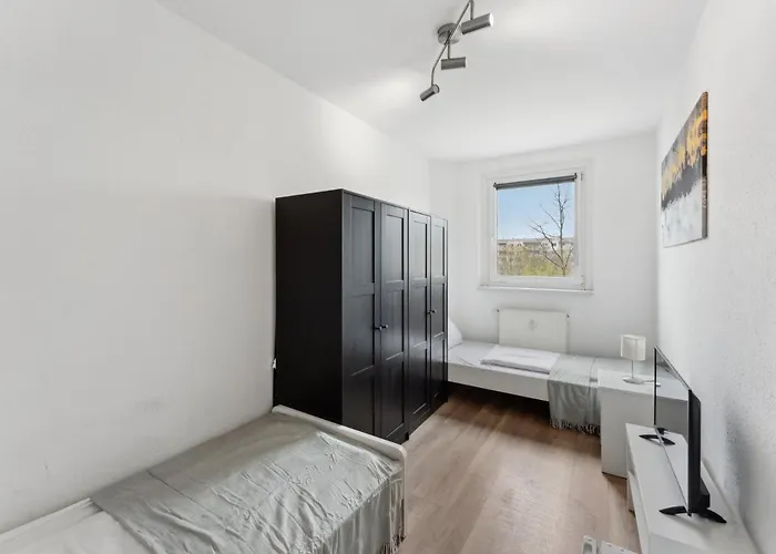 Halle Saale Near S-bahn Lägenhet *